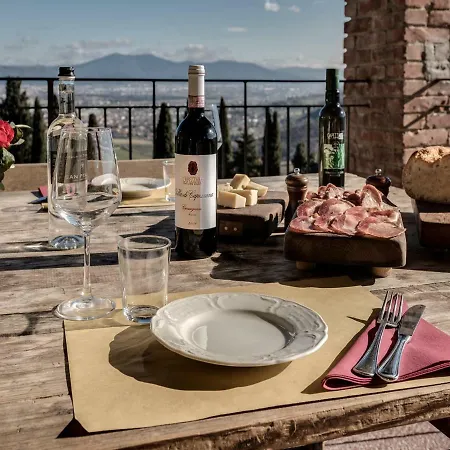 Tenuta Di Capezzana Bed and Breakfast