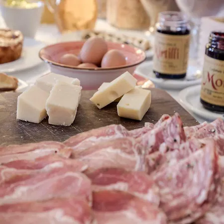 Bed and Breakfast Tenuta Di Capezzana